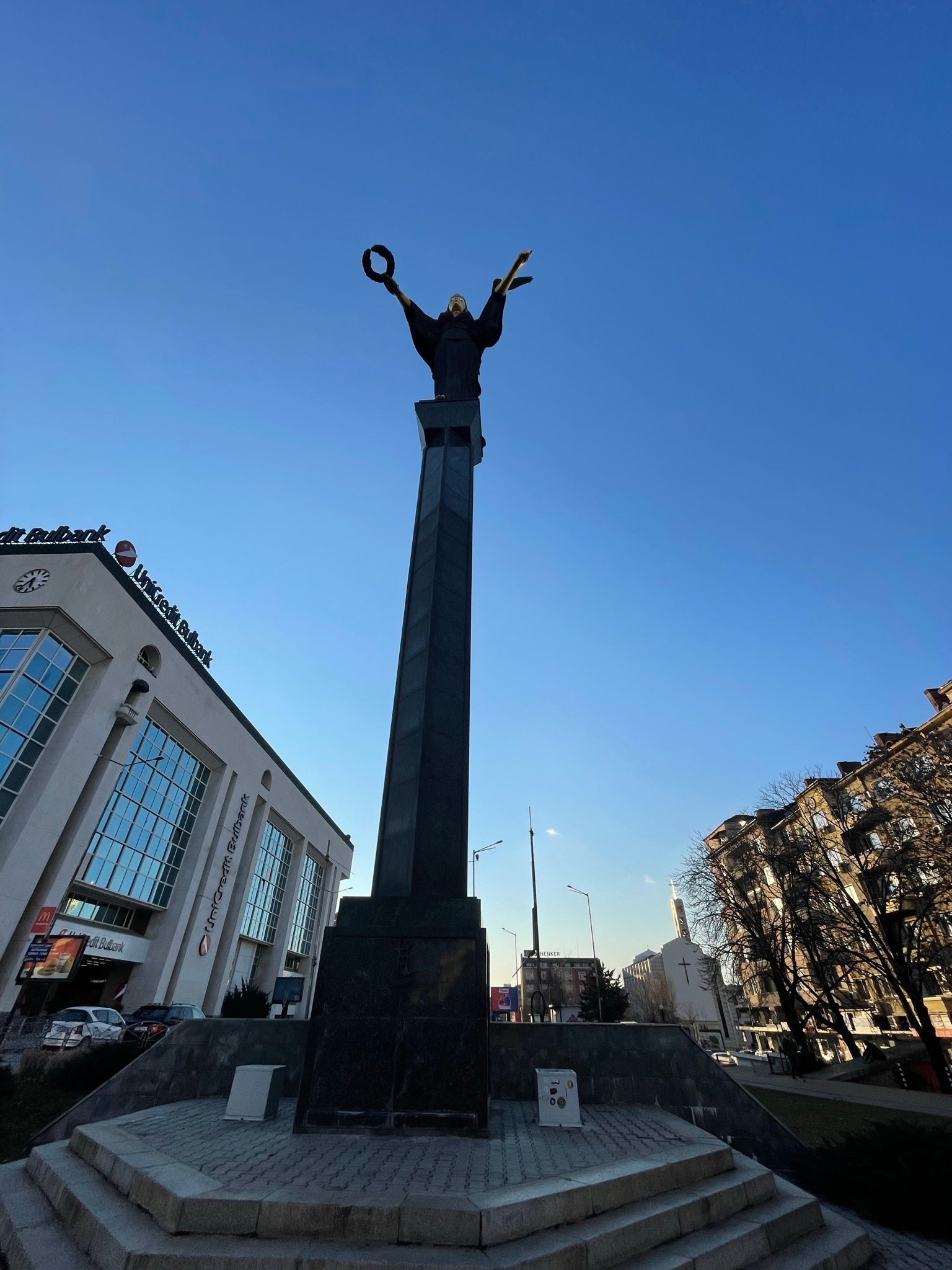 STATUA-DI-SANTA-SOFIA