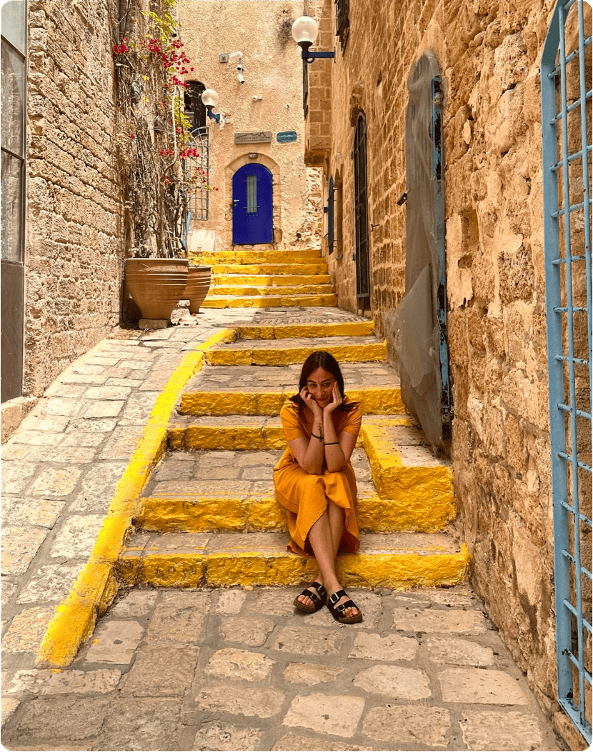 Perditi tra i vicoletti colorati della città vecchia
