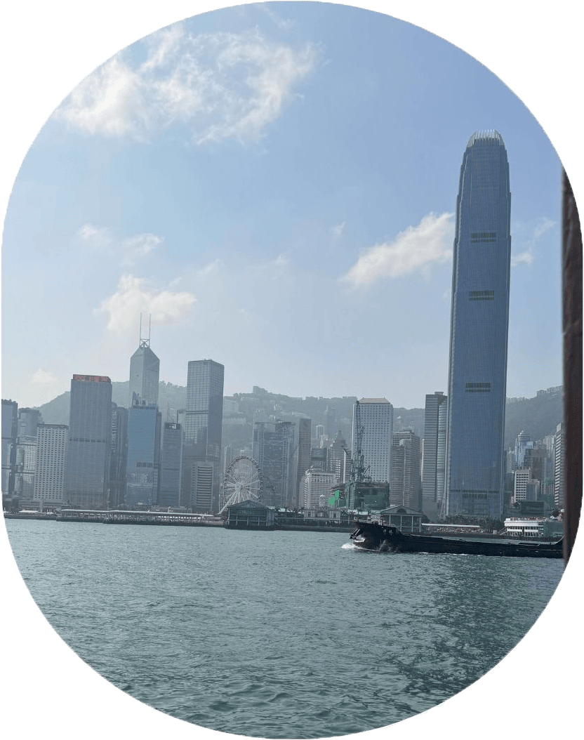 Central è il cuore finanziario di Hong Kong, oltre ad essere uno dei quartieri più interessanti da esplorare a piedi.